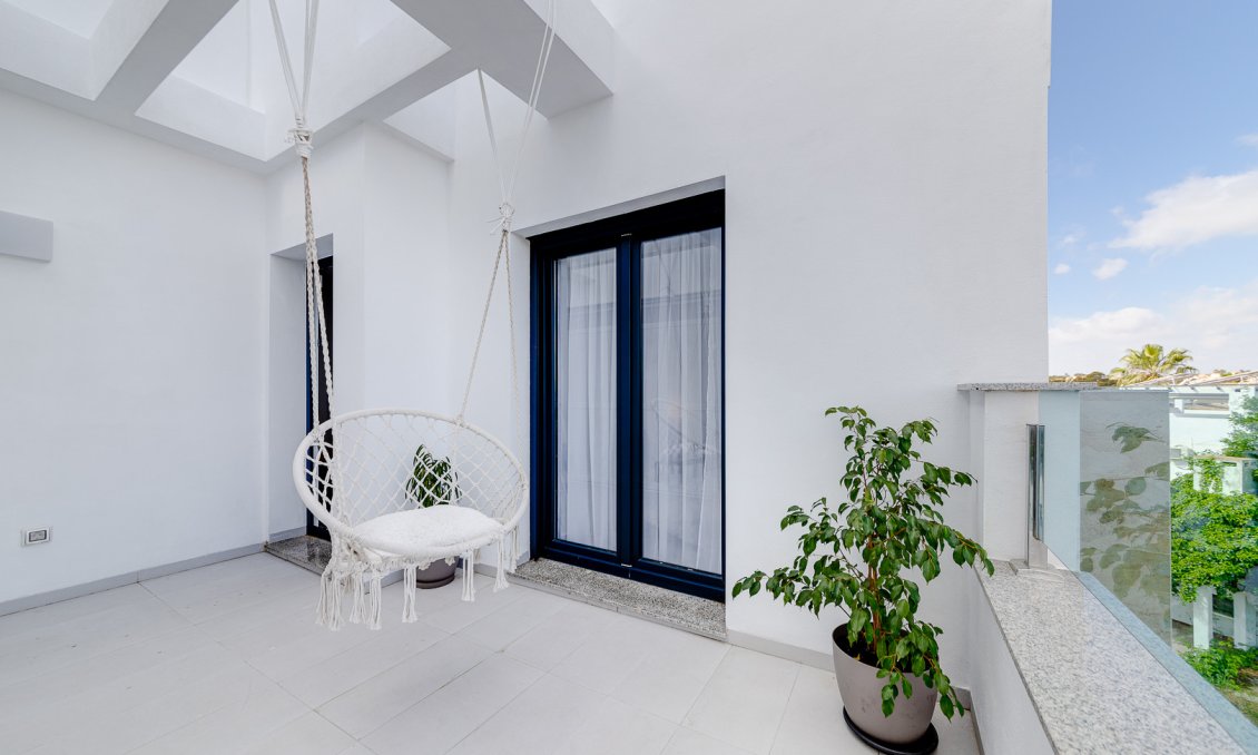 Segunda mano - Villa -
Villamartin - Costa Blanca