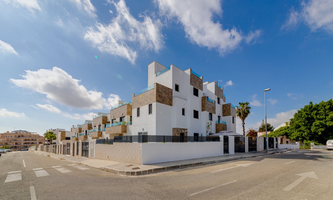 Segunda mano - Villa -
Villamartin - Costa Blanca