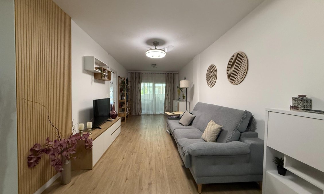 Segunda mano - Apartamento -
Torrevieja - Centro