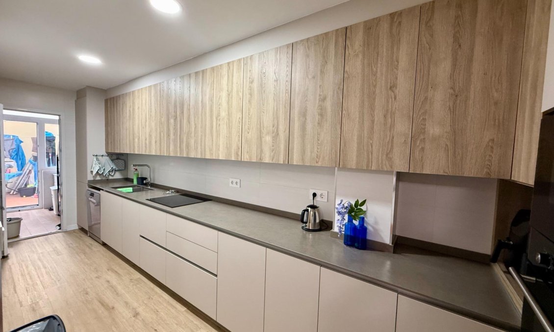 Segunda mano - Apartamento -
Torrevieja - Centro