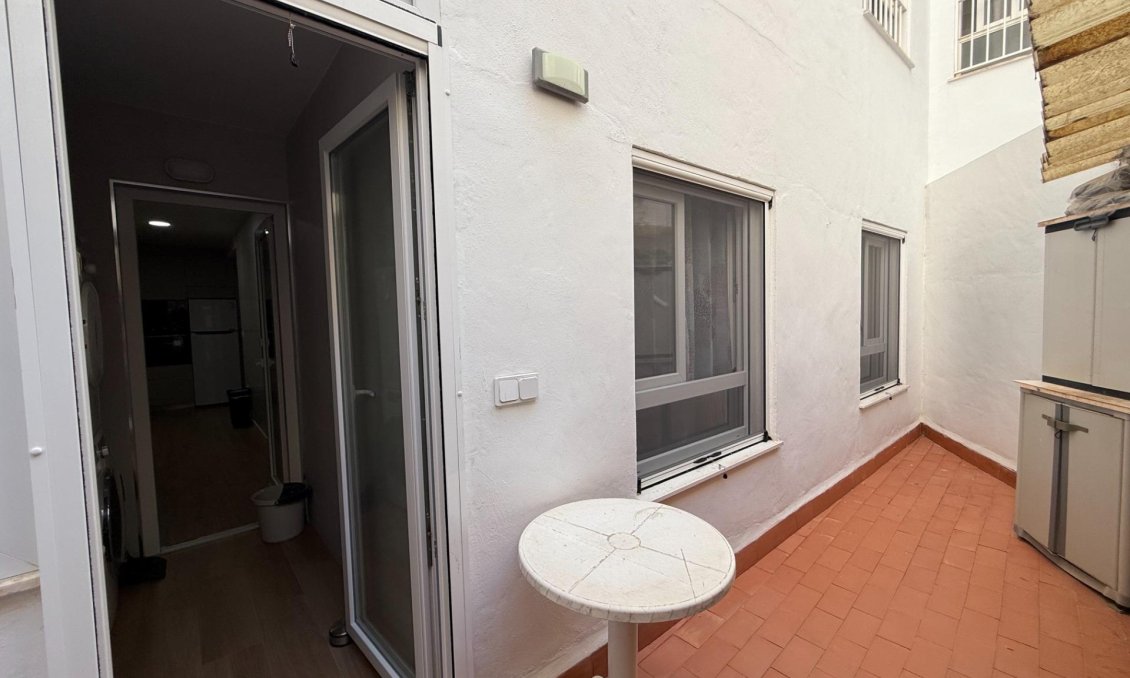 Segunda mano - Apartamento -
Torrevieja - Centro