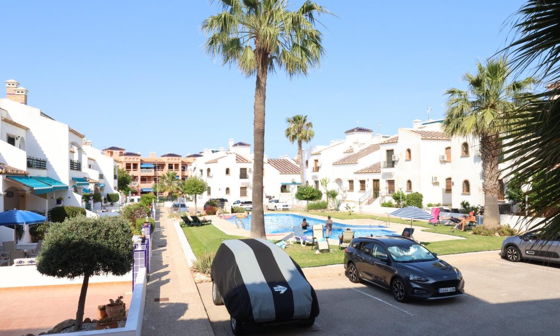 Segunda mano - Apartamento -
Orihuela Costa - Costa Blanca