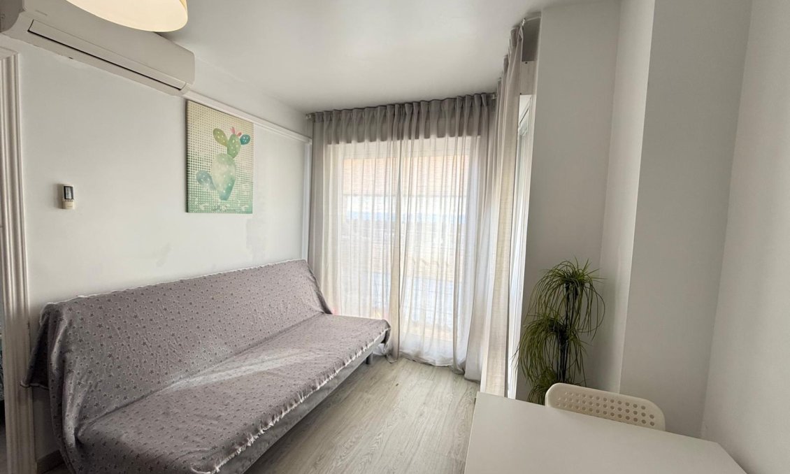 Használt Ingatlanok - Apartman -
Torrevieja - Playa del Cura