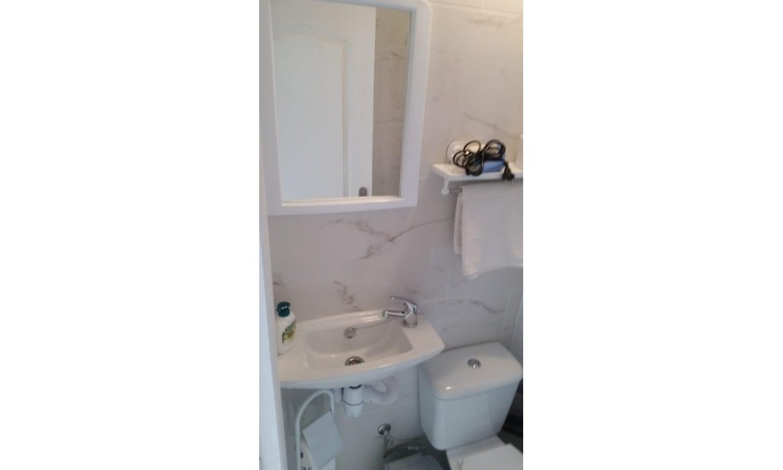 Használt Ingatlanok - Apartman -
Torrevieja - Playa del Cura