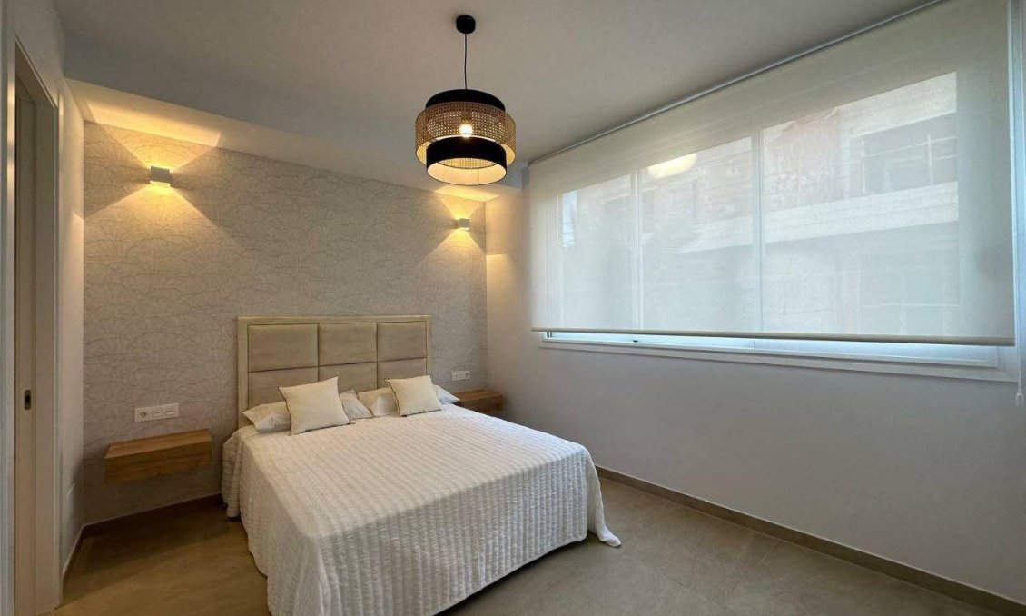 Segunda mano - Apartamento -
Torrevieja - Playa de los Locos