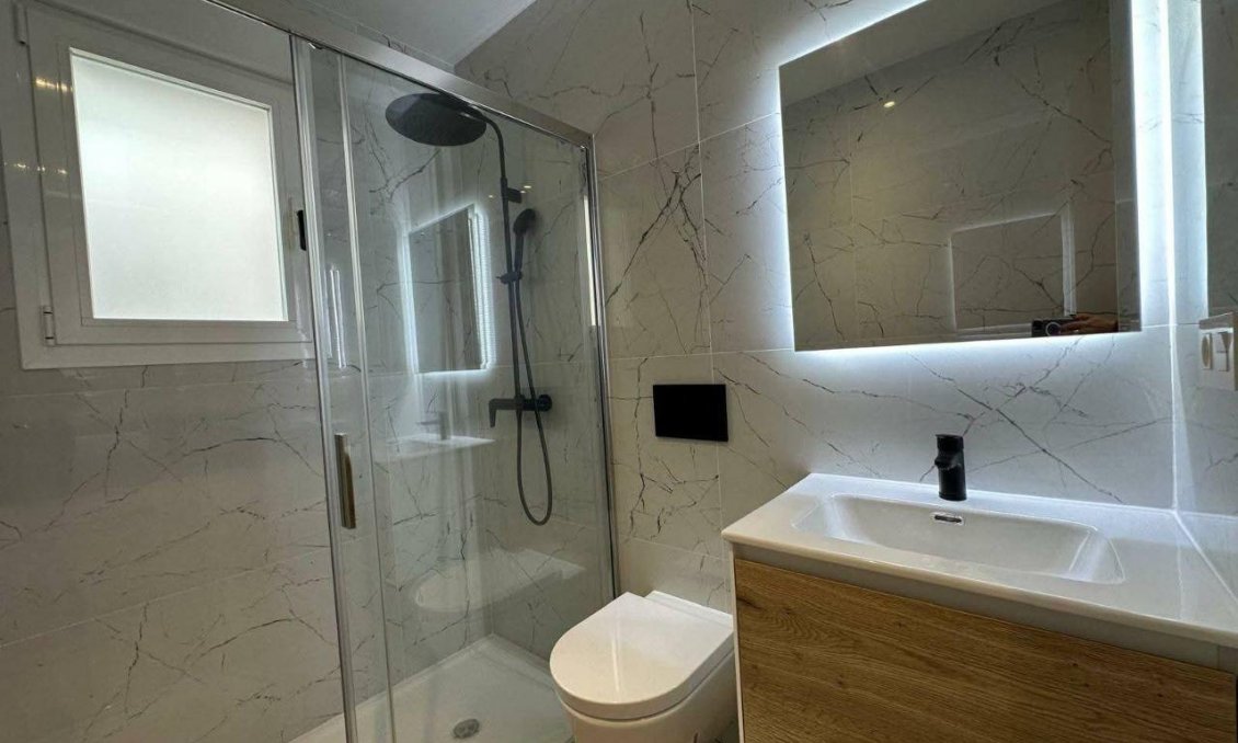 Segunda mano - Apartamento -
Torrevieja - Playa de los Locos
