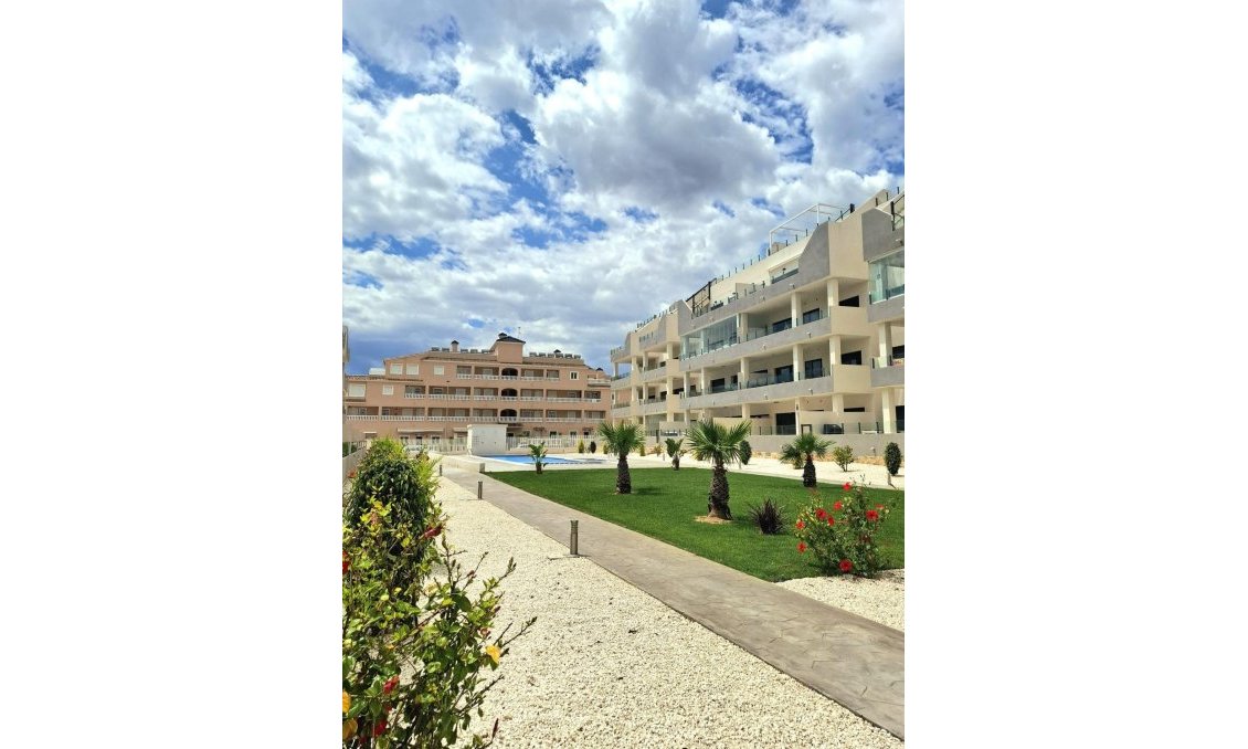 Segunda mano - Apartamento -
Orihuela Costa - Villamartín