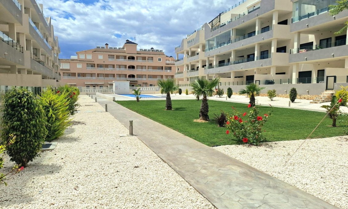 Segunda mano - Apartamento -
Orihuela Costa - Villamartín