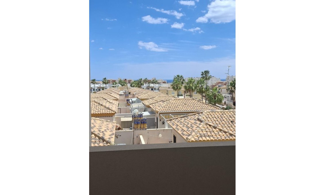 Segunda mano - Apartamento -
Orihuela Costa - Villamartín