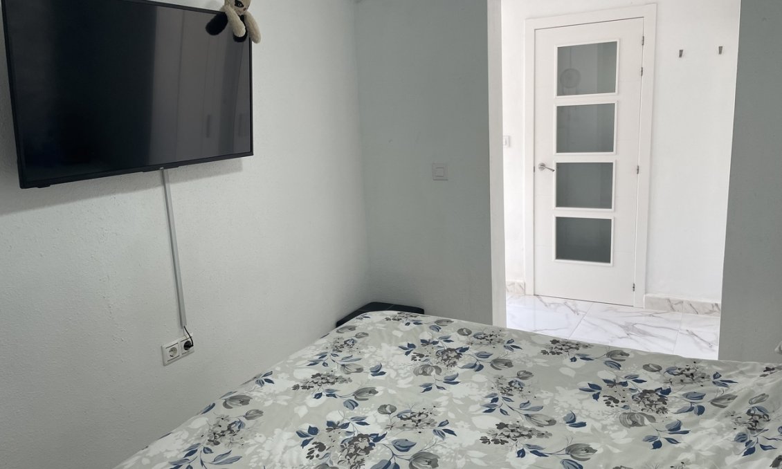 Resale - Bungalow -
Camposol - Inland