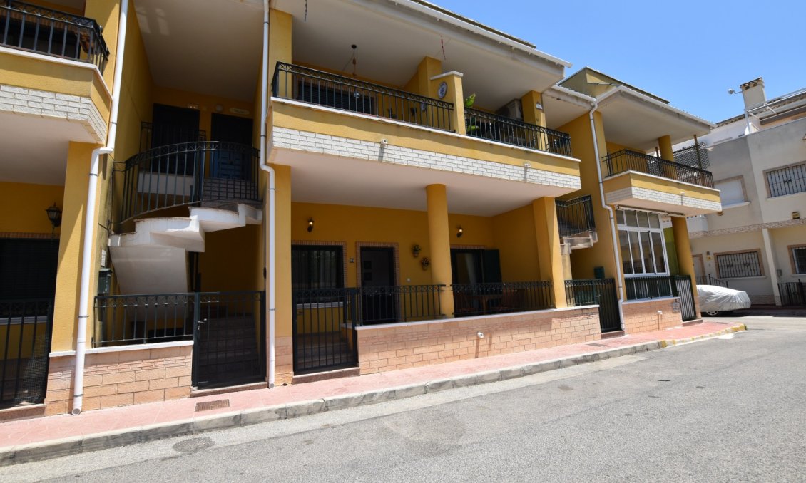 Resale - Apartment -
Daya Vieja - Costa Blanca