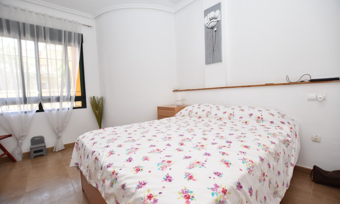 Resale - Apartment -
Daya Vieja - Costa Blanca