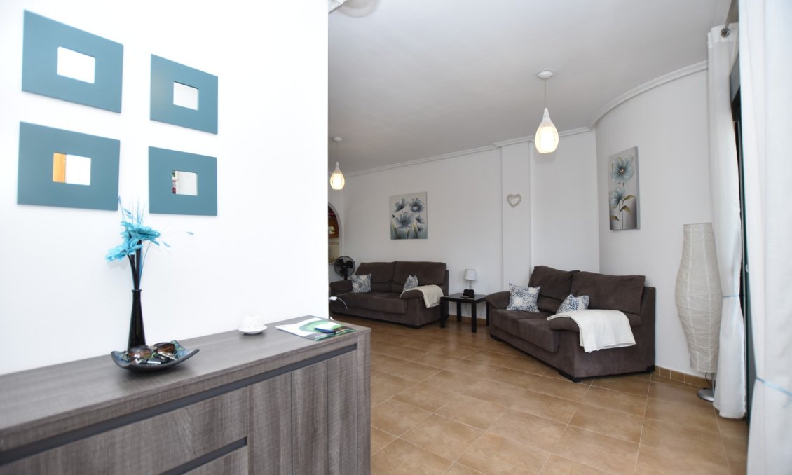 Resale - Apartment -
Daya Vieja - Costa Blanca