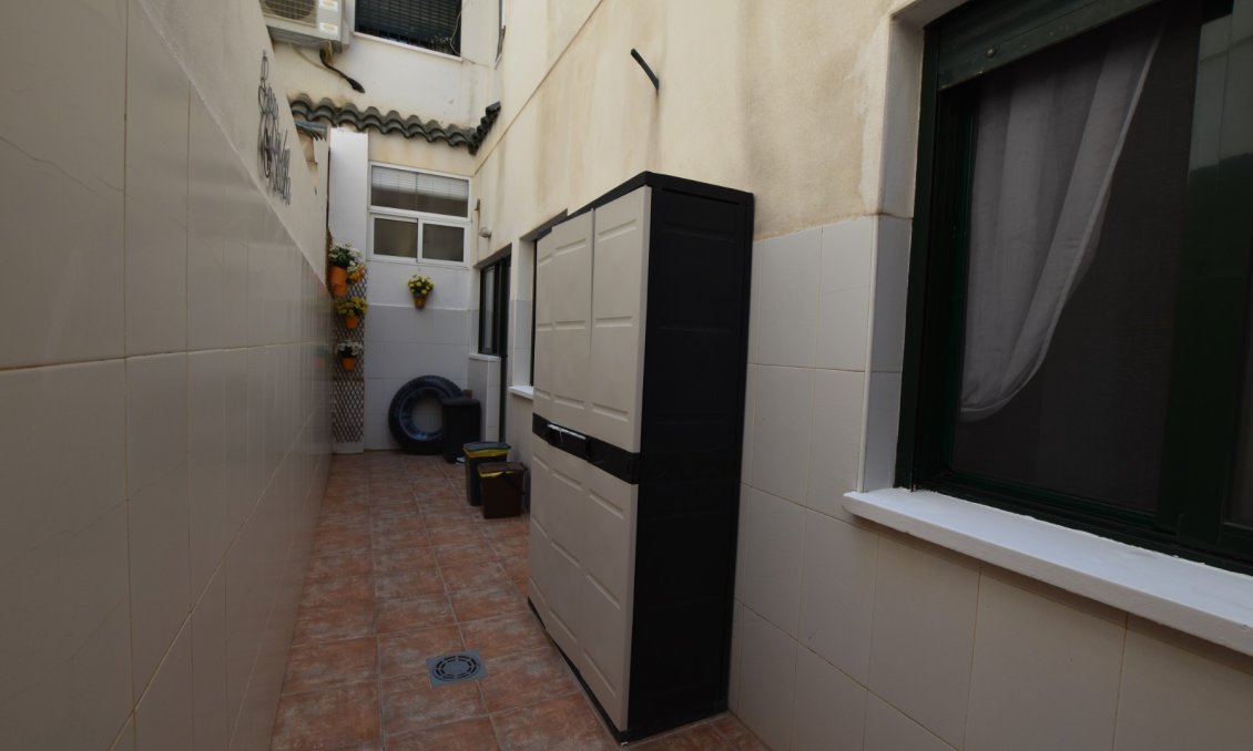 Resale - Apartment -
Daya Vieja - Costa Blanca