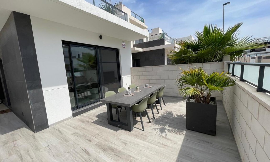 Segunda mano - Villa -
Benijofar
