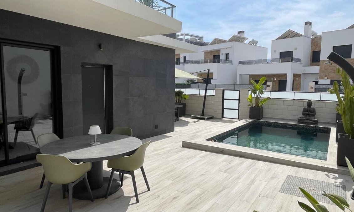 Segunda mano - Villa -
Benijofar
