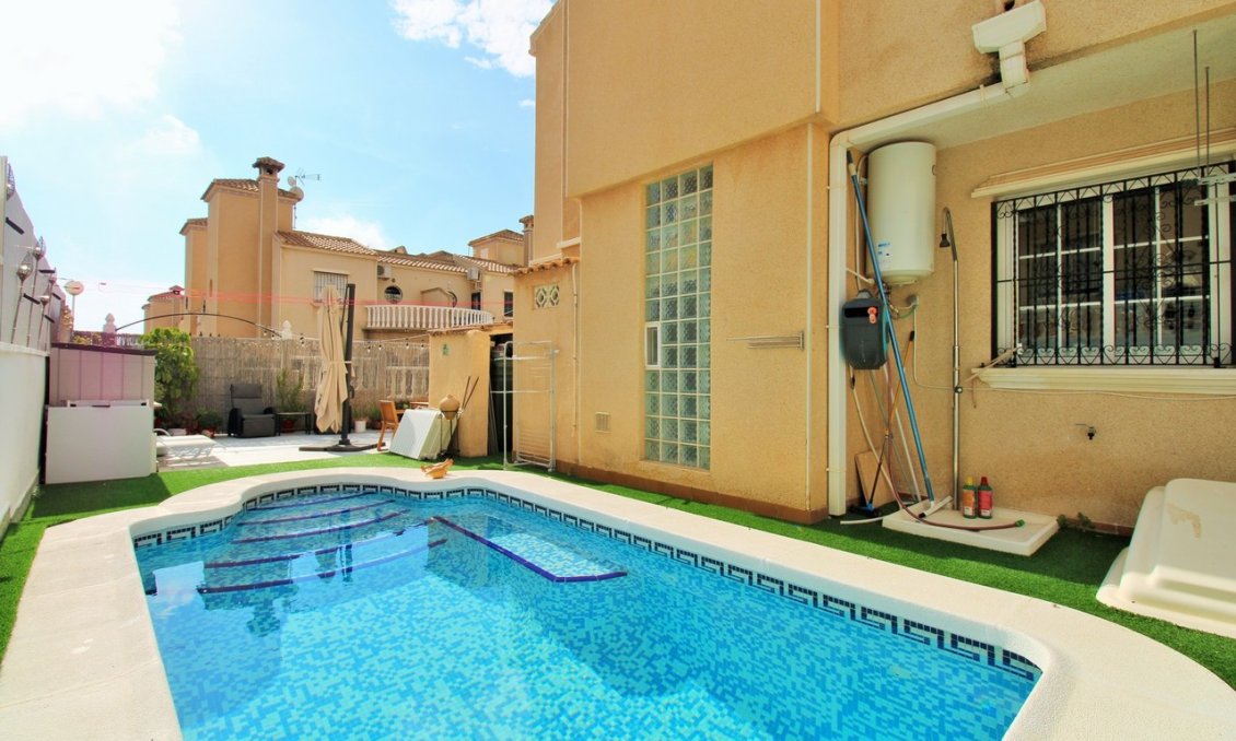 Segunda mano - Adosado -
Villamartin - Costa Blanca