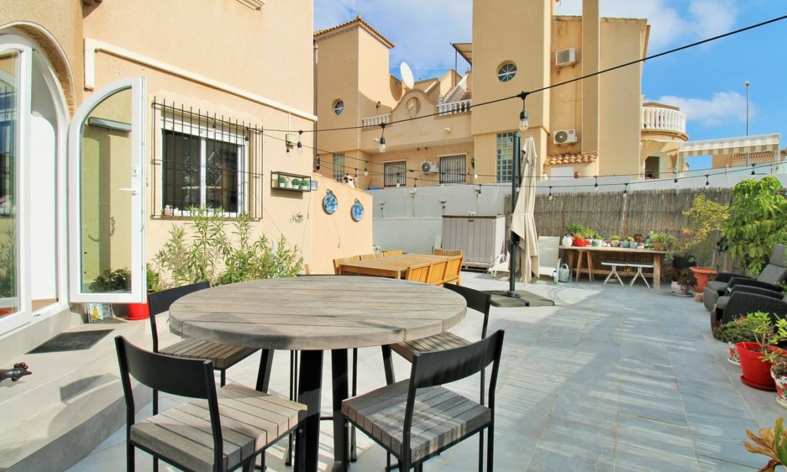 Segunda mano - Adosado -
Villamartin - Costa Blanca