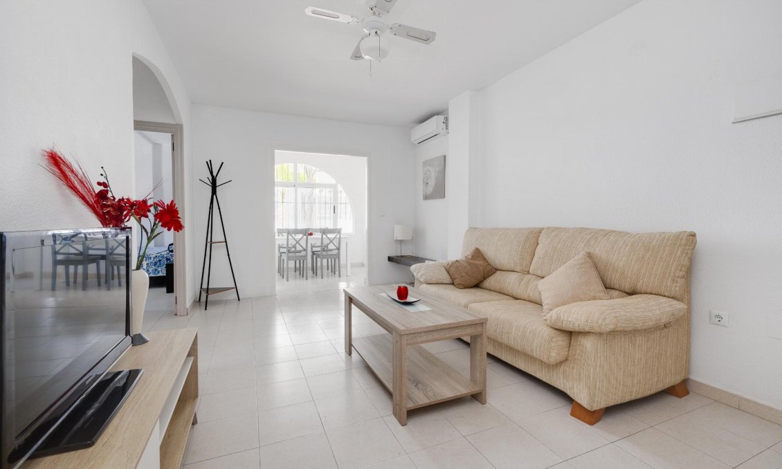 Segunda mano - Bungalow -
Torrevieja - Costa Blanca