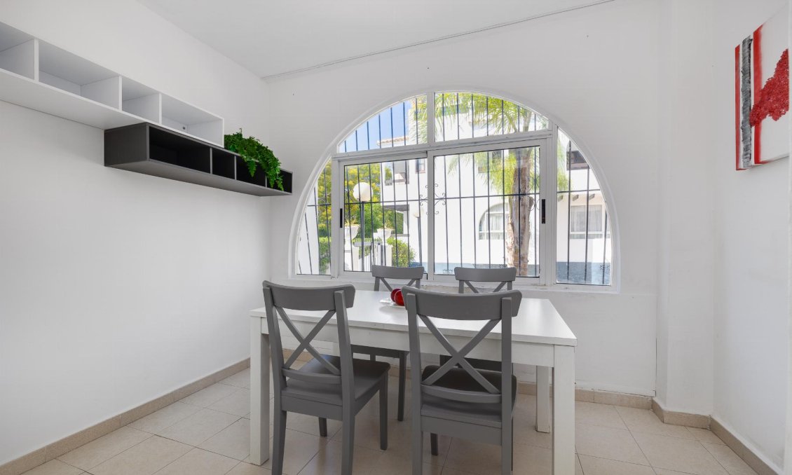 Segunda mano - Bungalow -
Torrevieja - Costa Blanca