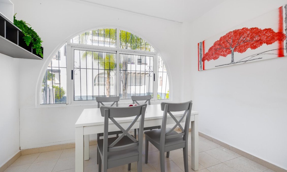 Segunda mano - Bungalow -
Torrevieja - Costa Blanca