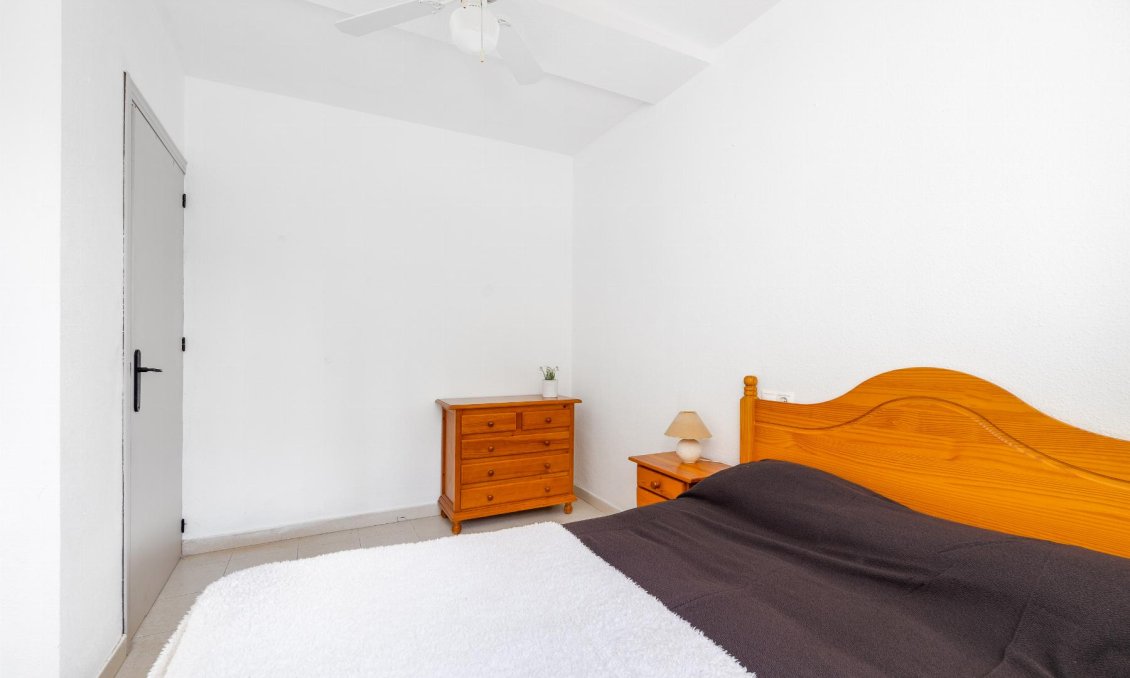 Segunda mano - Bungalow -
Torrevieja - Costa Blanca