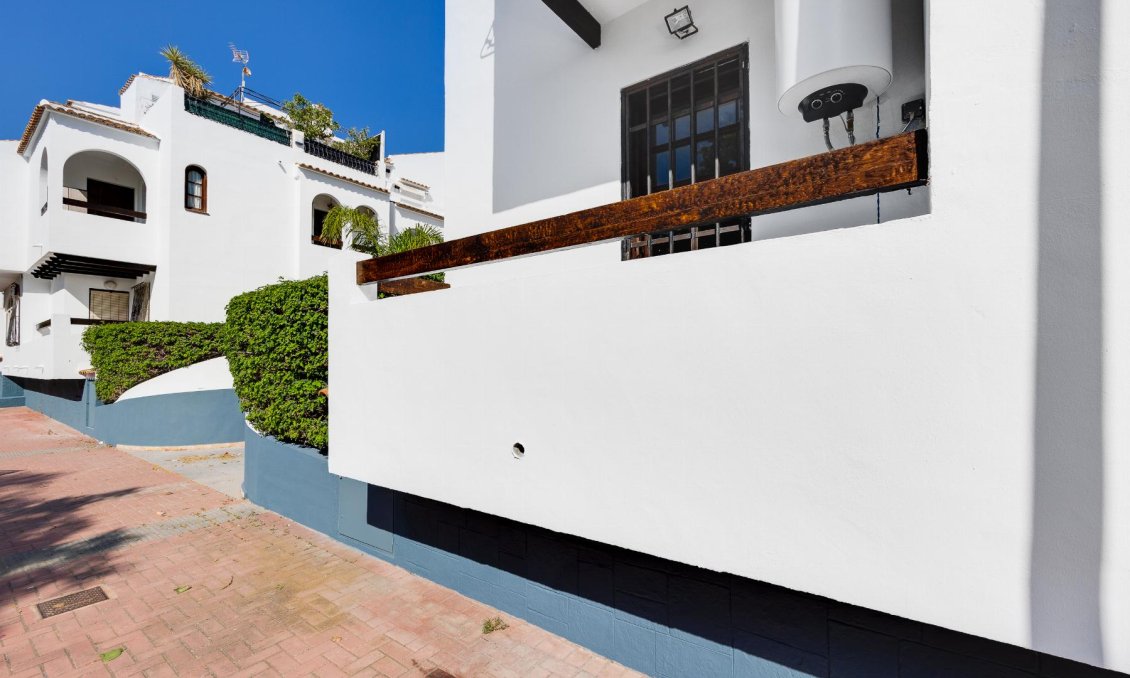 Segunda mano - Bungalow -
Torrevieja - Costa Blanca