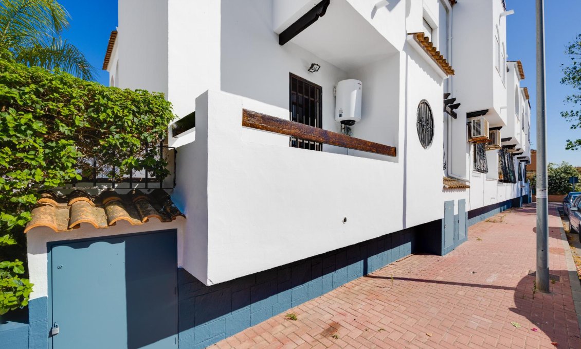 Segunda mano - Bungalow -
Torrevieja - Costa Blanca