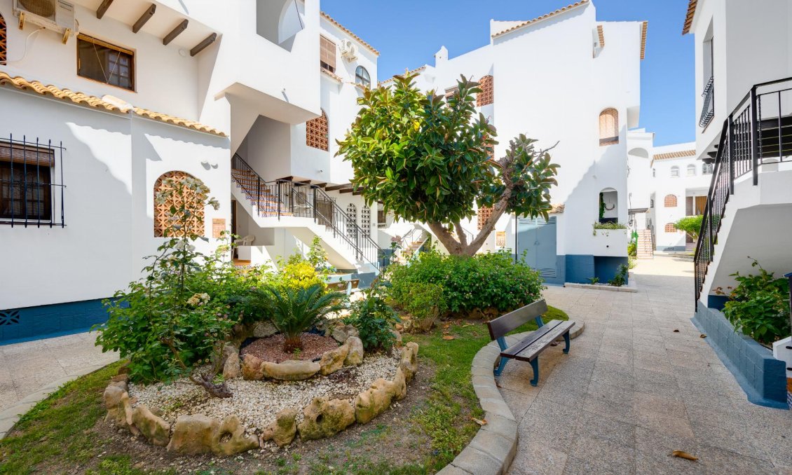 Segunda mano - Bungalow -
Torrevieja - Costa Blanca
