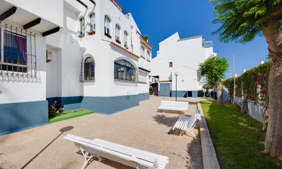 Segunda mano - Bungalow -
Torrevieja - Costa Blanca