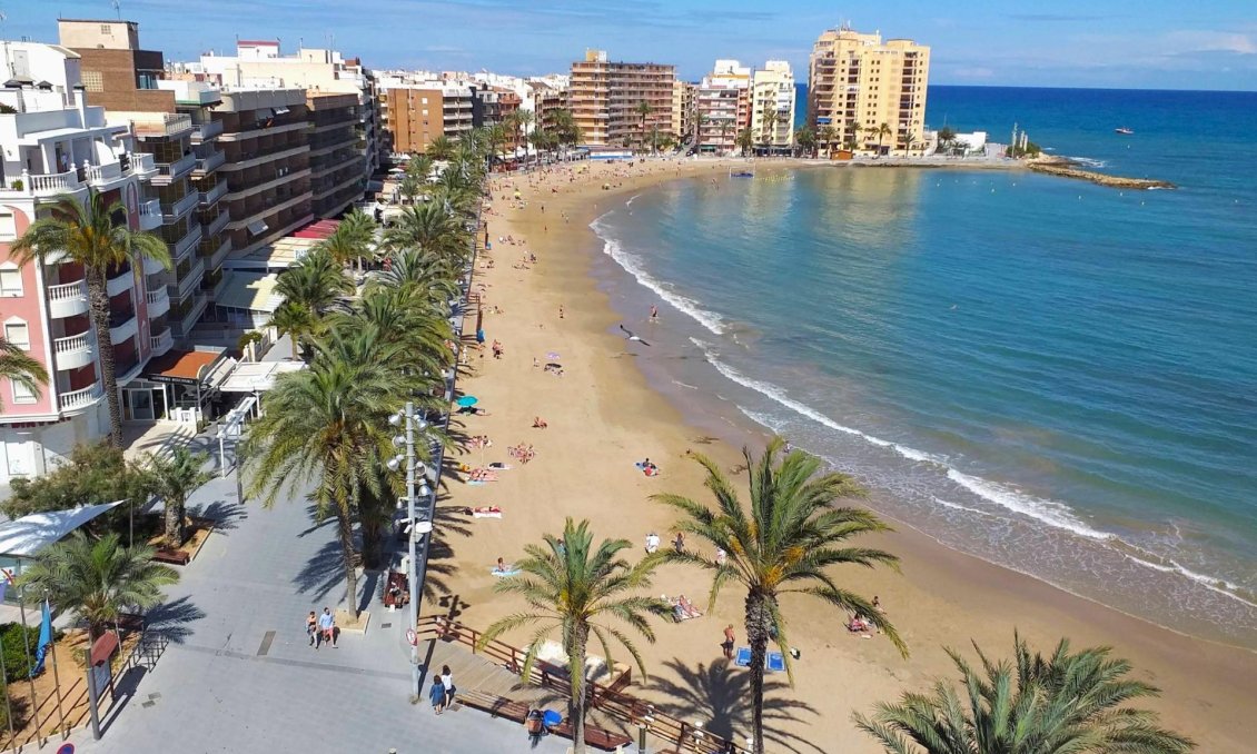 Segunda mano - Apartamento -
Torrevieja - Playa del Cura