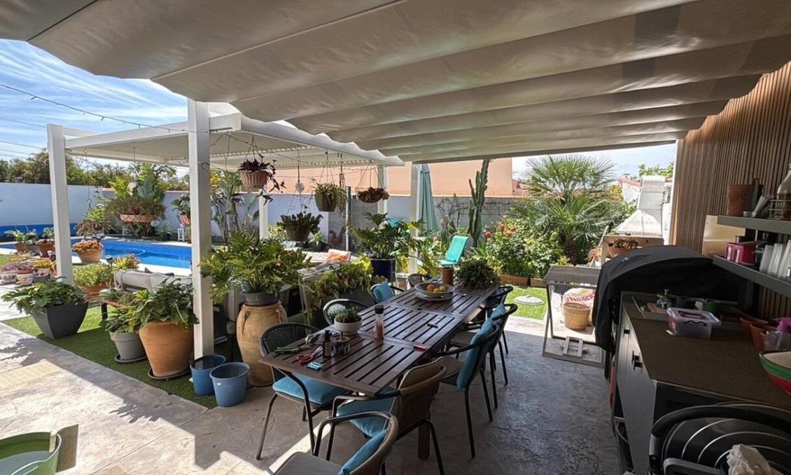 Revente - Villa -
Torrevieja - Torreta Florida