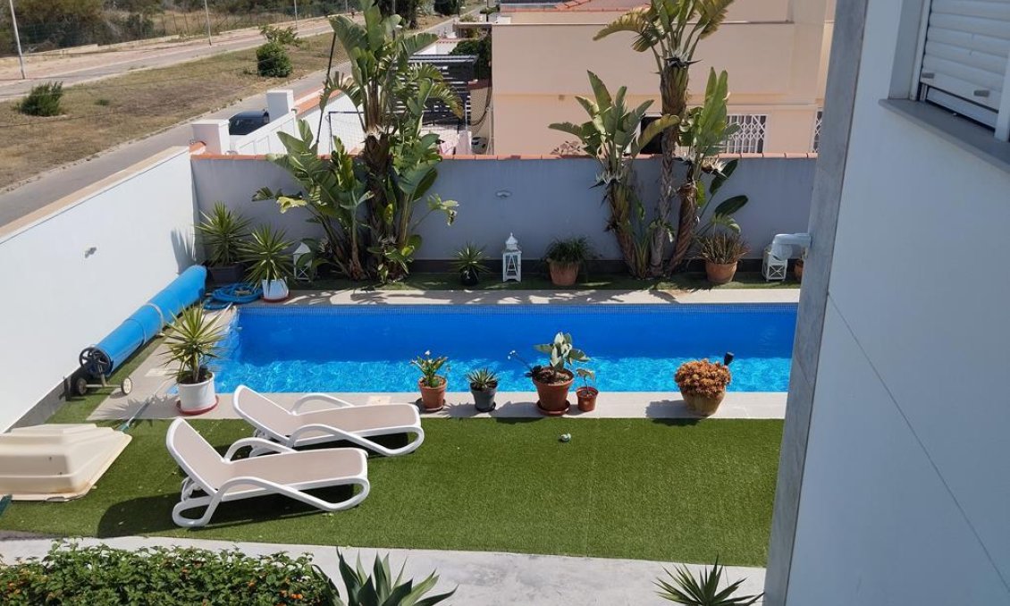 Revente - Villa -
Torrevieja - Torreta Florida