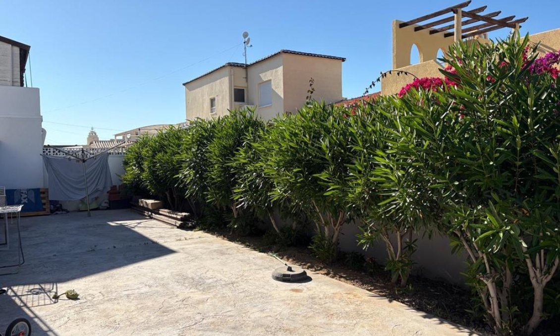 Revente - Villa -
Torrevieja - Torreta Florida