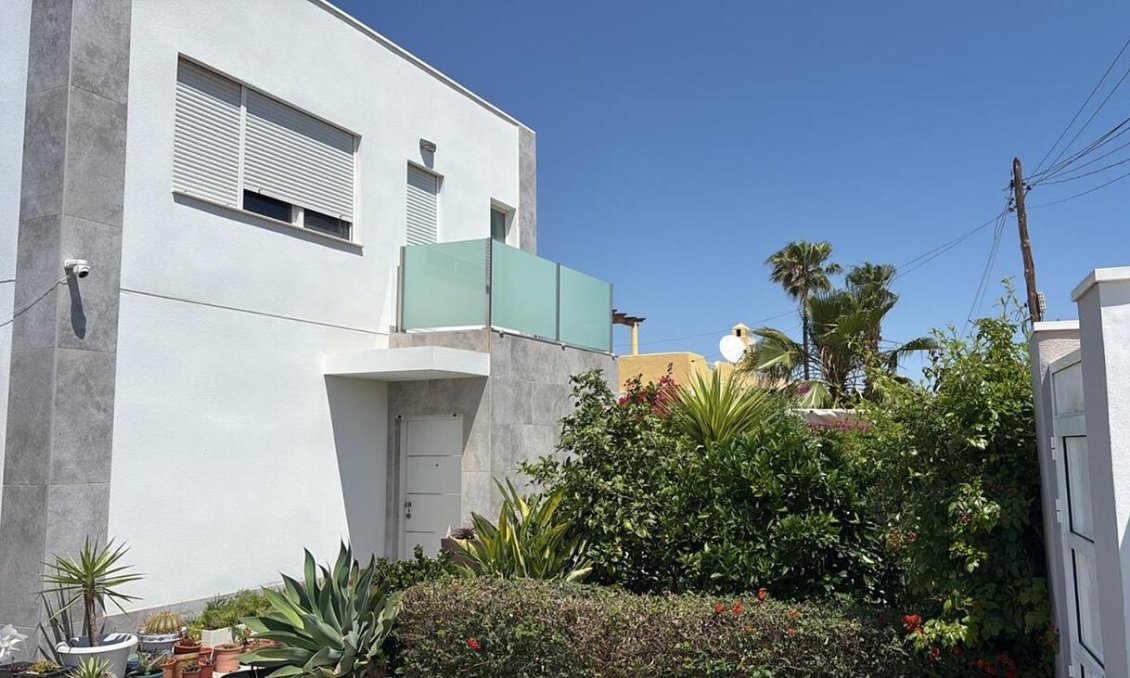 Revente - Villa -
Torrevieja - Torreta Florida