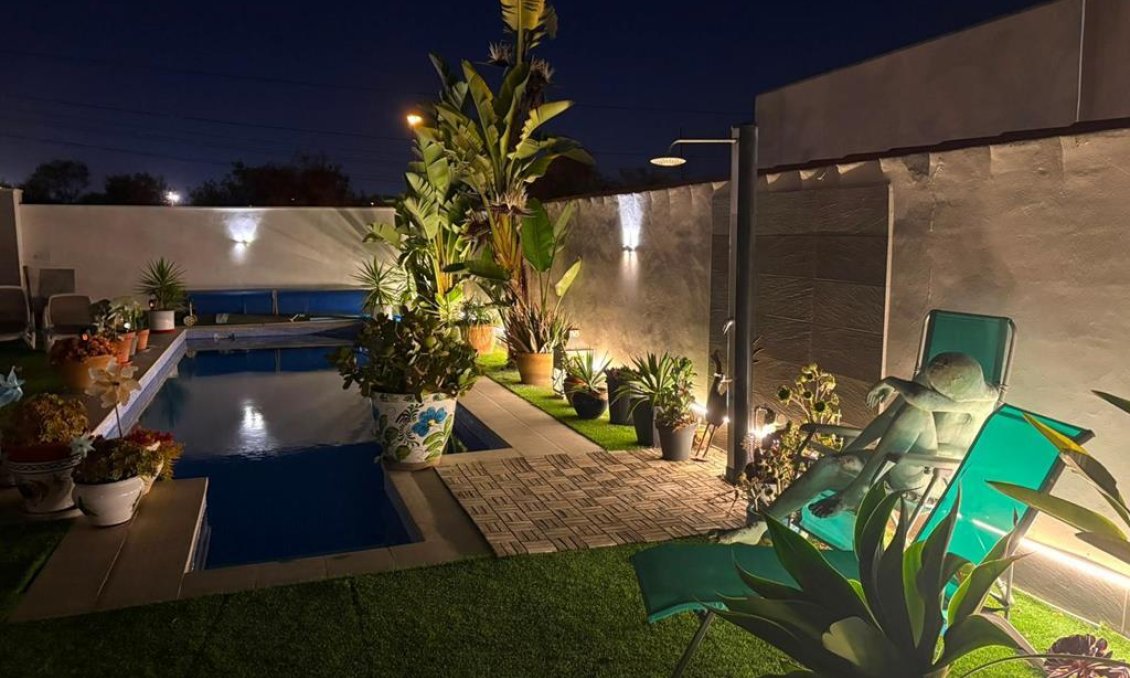 Revente - Villa -
Torrevieja - Torreta Florida