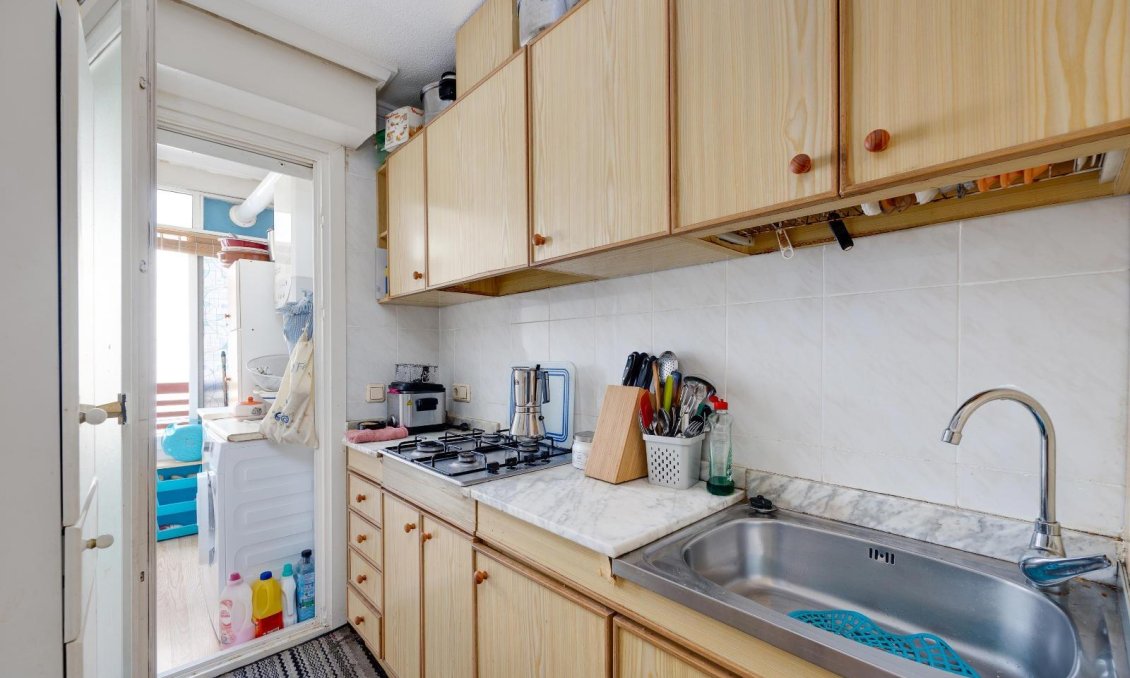 Revânzare - Apartament -
Torrevieja - Centro