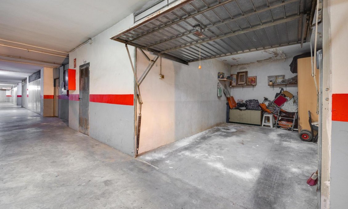 Revânzare - Apartament -
Torrevieja - Centro