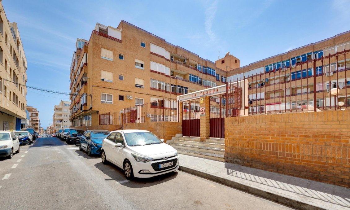 Revânzare - Apartament -
Torrevieja - Centro