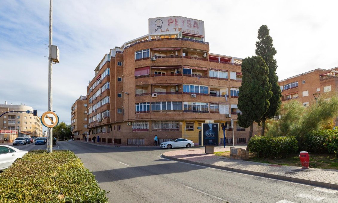 Revânzare - Apartament -
Torrevieja - Centro