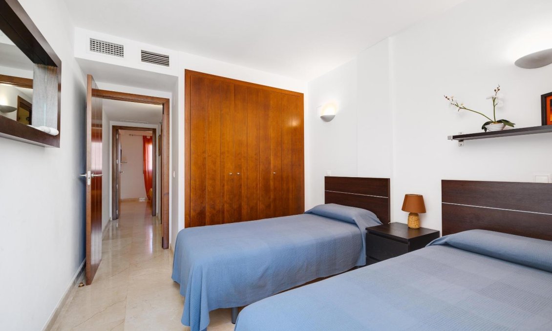 Revente - Appartement -
Torrevieja - Punta Prima