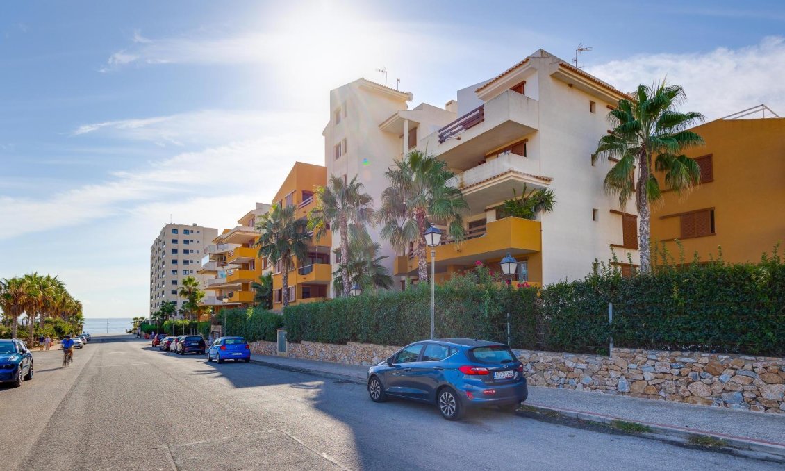 Revente - Appartement -
Torrevieja - Punta Prima