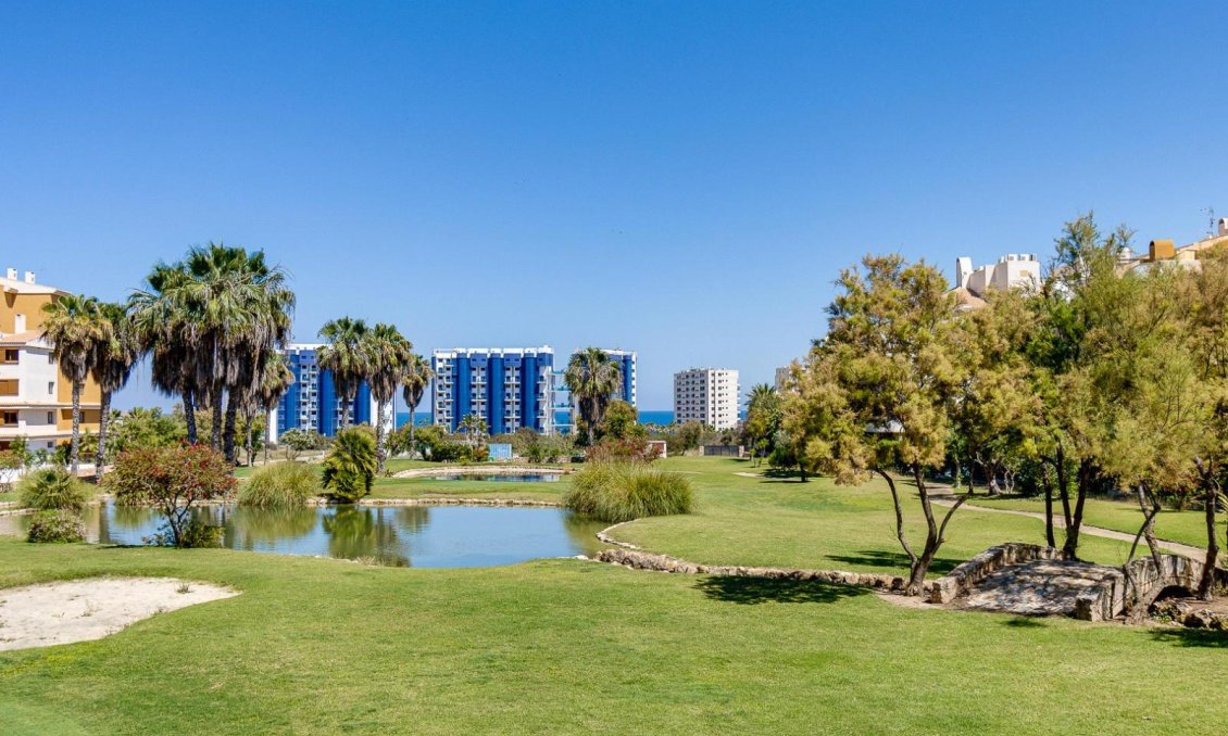 Revente - Appartement -
Torrevieja - Punta Prima