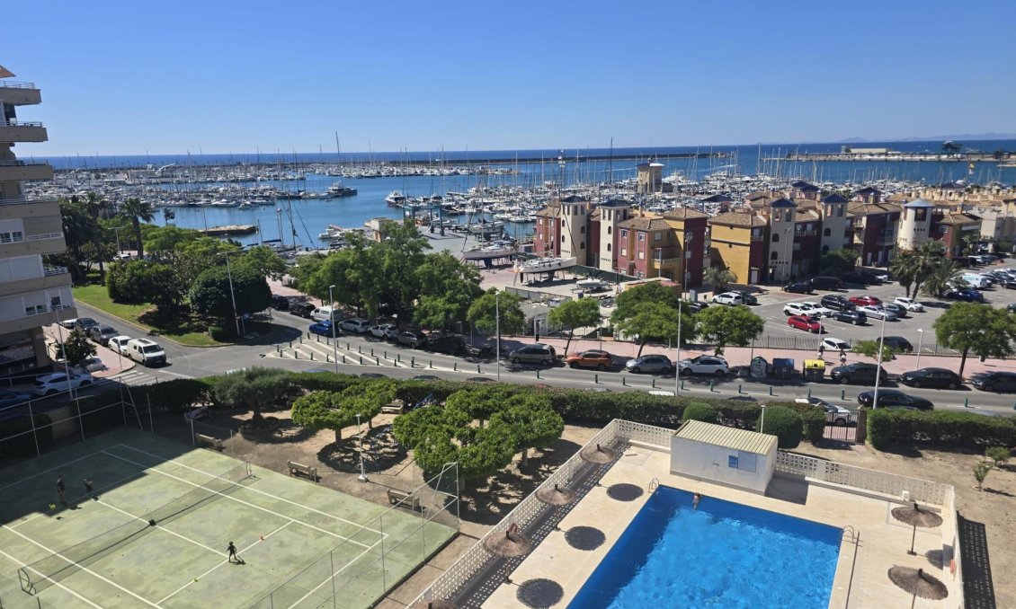 Revente - Appartement -
Torrevieja - Puerto Deportivo Marina Salinas