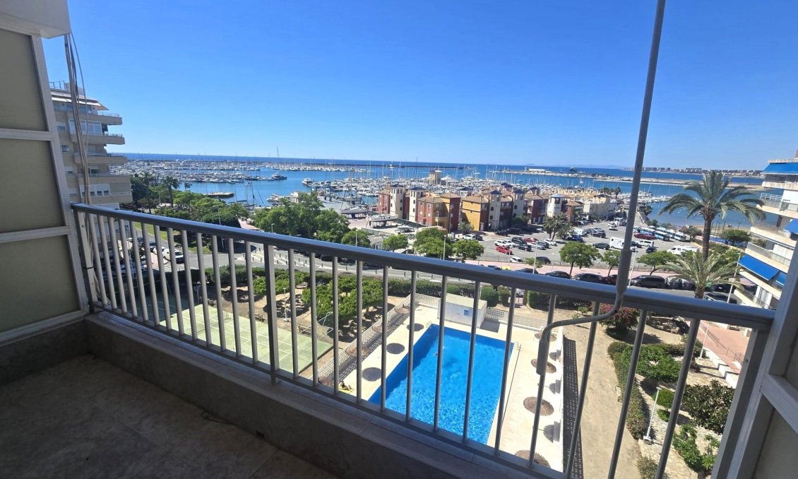 Revente - Appartement -
Torrevieja - Puerto Deportivo Marina Salinas