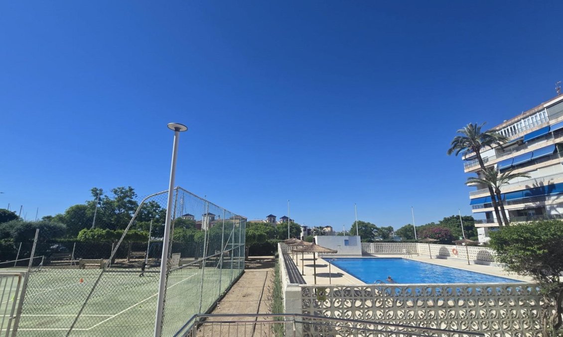 Revente - Appartement -
Torrevieja - Puerto Deportivo Marina Salinas