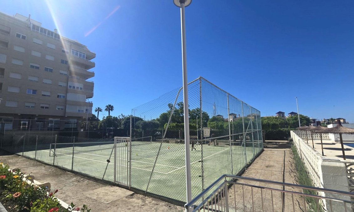Revente - Appartement -
Torrevieja - Puerto Deportivo Marina Salinas