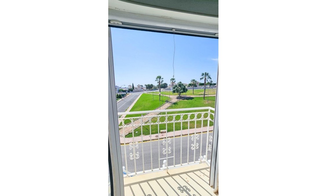 Revente - Bungalow -
Orihuela Costa - Los Altos