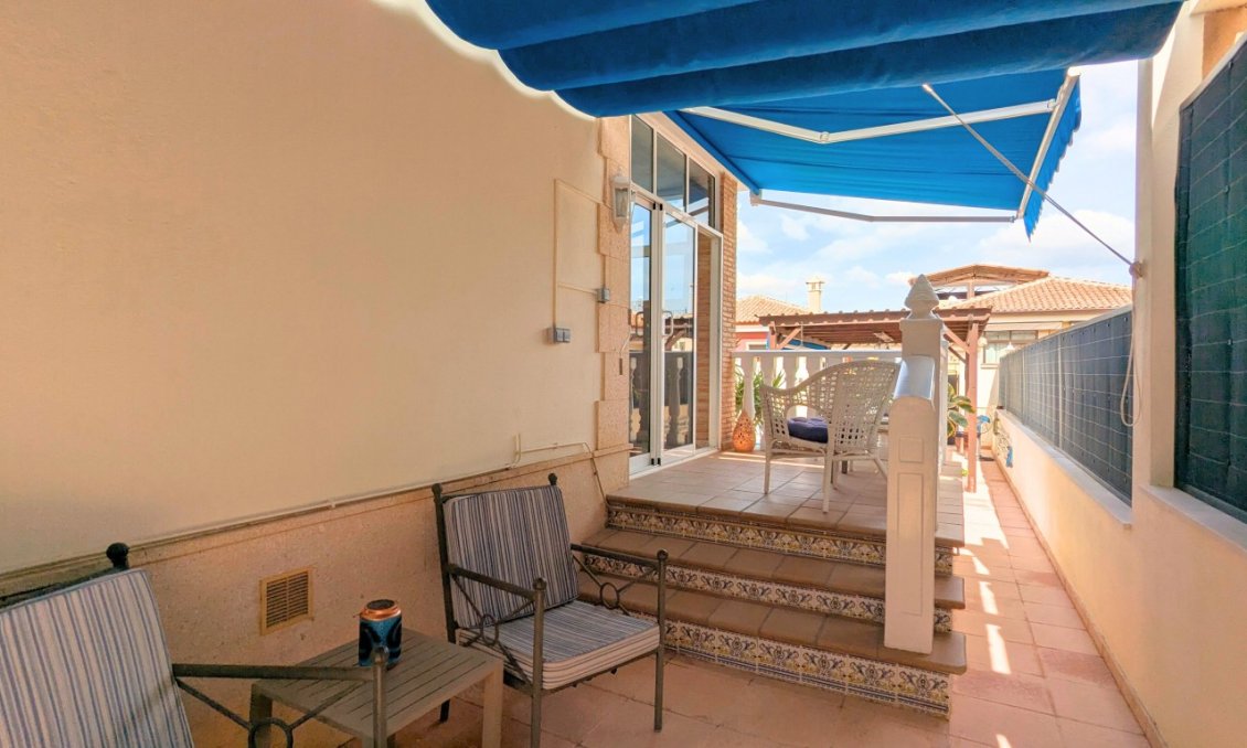 Revente - Villa -
Bigastro - Inland