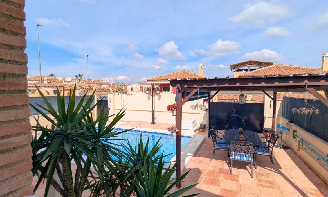 Revente - Villa -
Bigastro - Inland